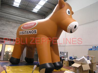 Zepelim dirigvel com forma de vaca 6m Maxicarne