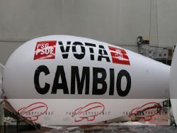 Zeppelín cautivo de helio PSOE